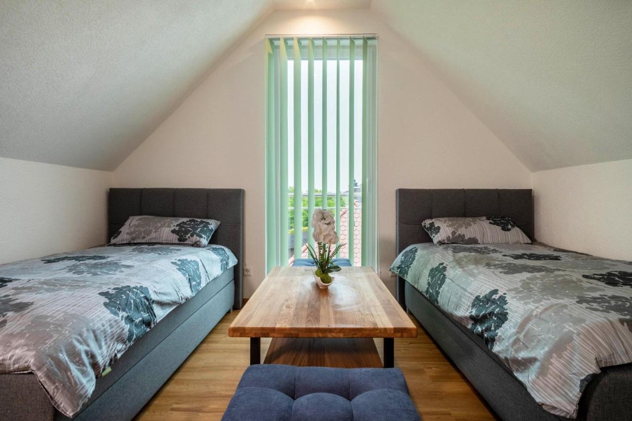 Ferienwohnung Alpenblick Фридрихсхафен Экстерьер фото